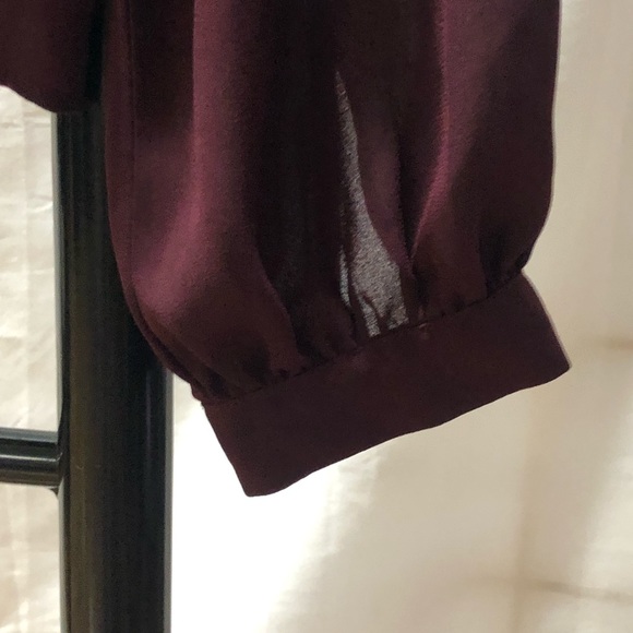 Burgundy ladies size small tie front dress blouse - Picture 4 of 5